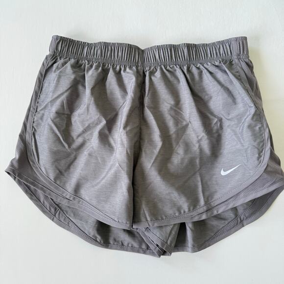 Nike Womens Dri-FIT Tempo Running Shorts in Gunsmoke Grey Size M NWT - Picture 5 of 5